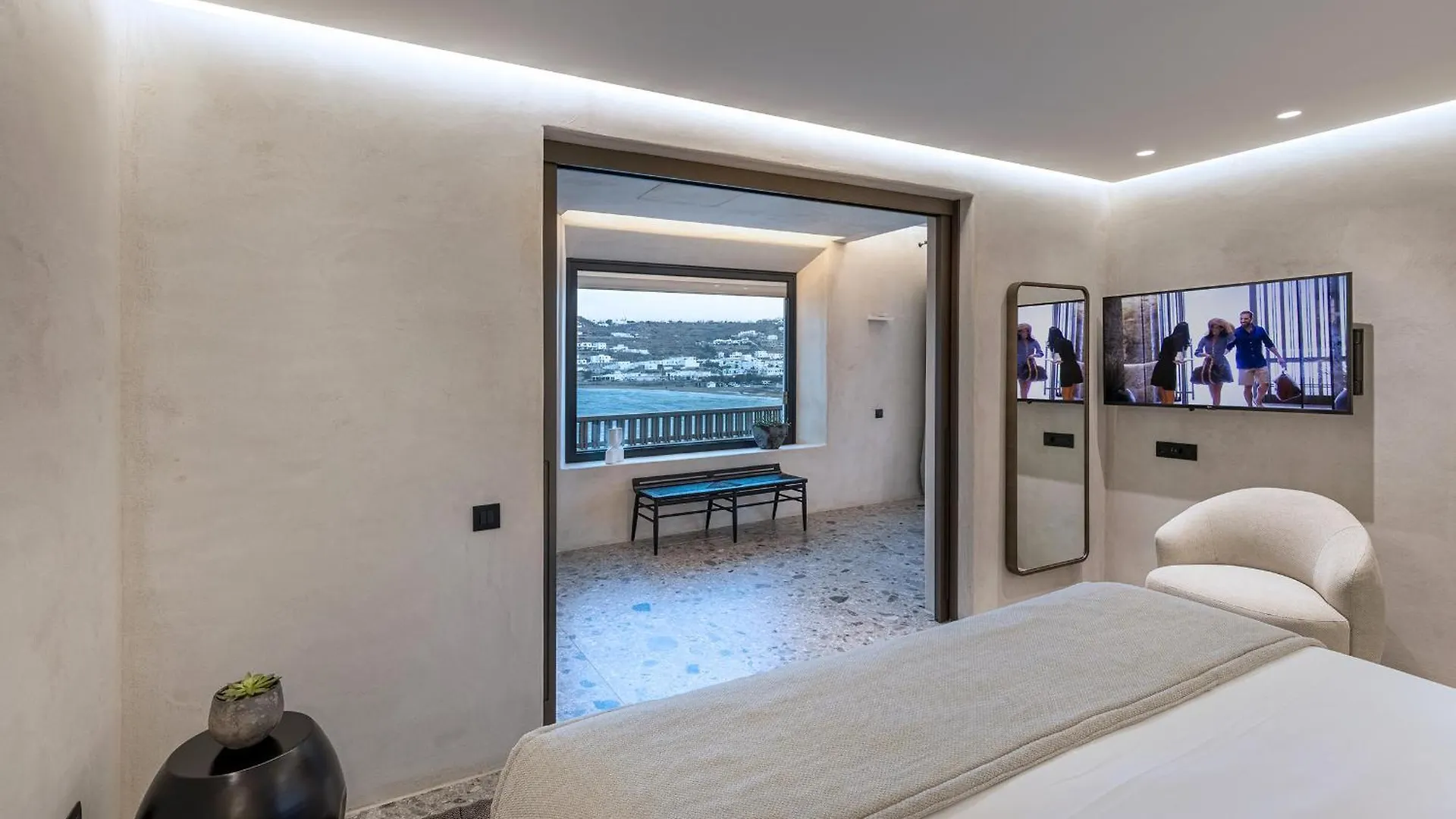 Aeonic Suites And Spa Mykonos Town