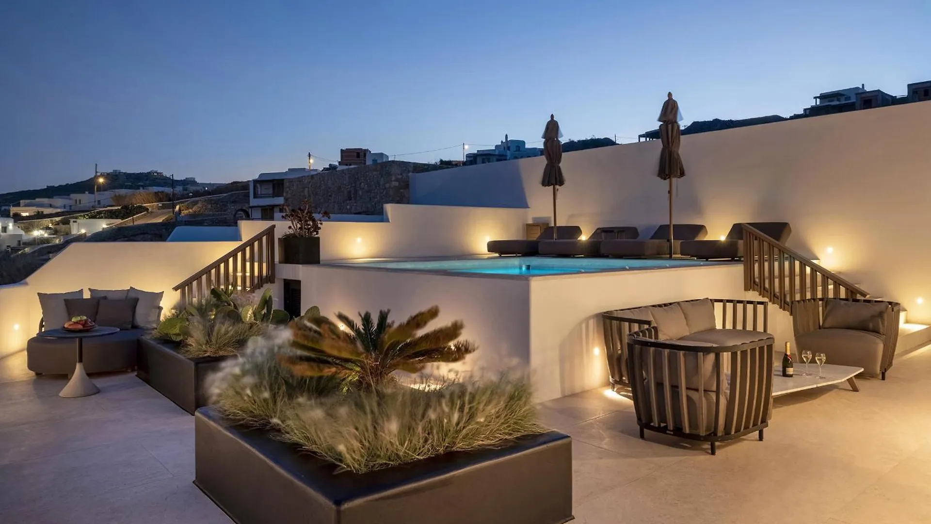Aeonic Suites And Spa Mykonos Town Hotel