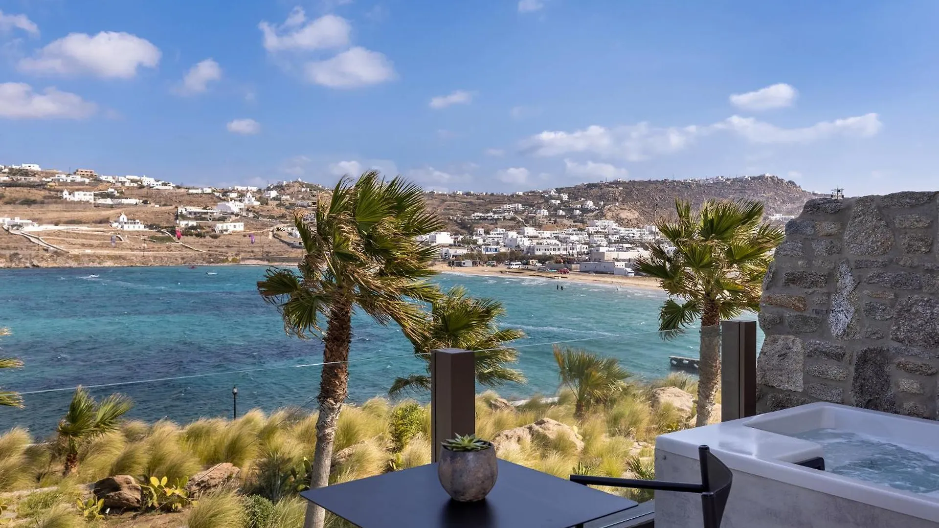 Aeonic Suites And Spa Mykonos Town 5*,  Řecko