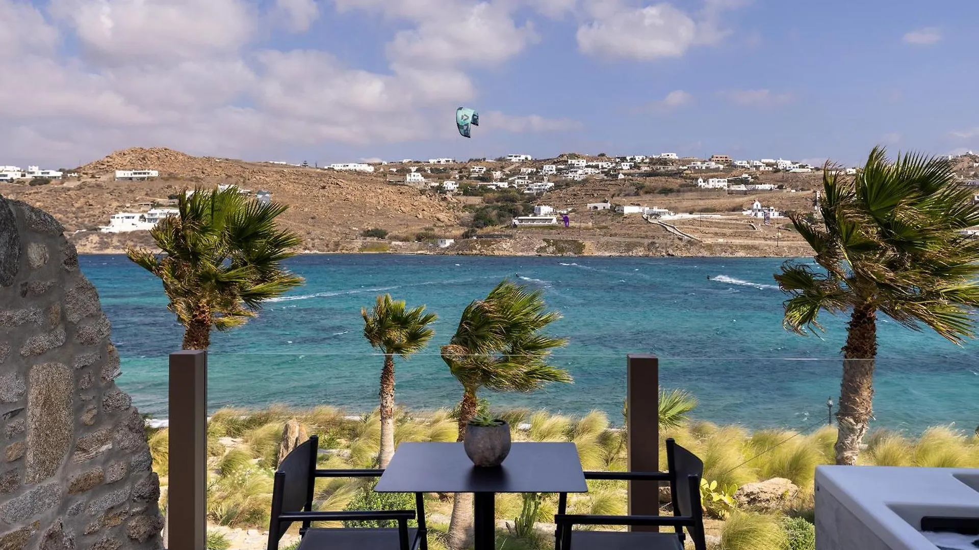 Aeonic Suites And Spa Mykonos Town 5*,  Řecko
