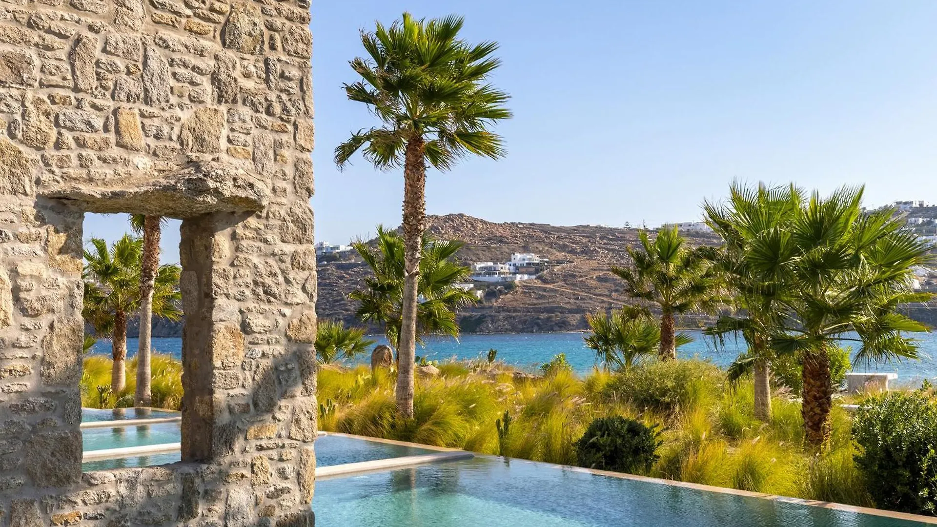 Aeonic Suites And Spa Mykonos Town 5*,