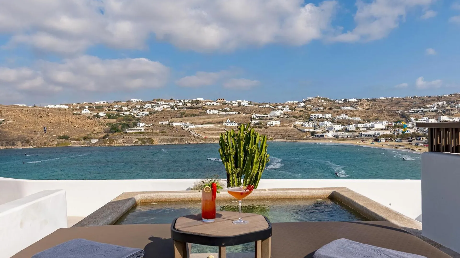 Aeonic Suites And Spa Mykonos Town